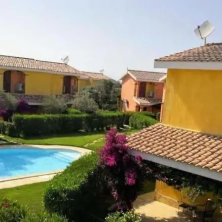 Juniperus Porto Pino Villa