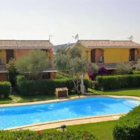 ヴィラ Juniperus Porto Pino *